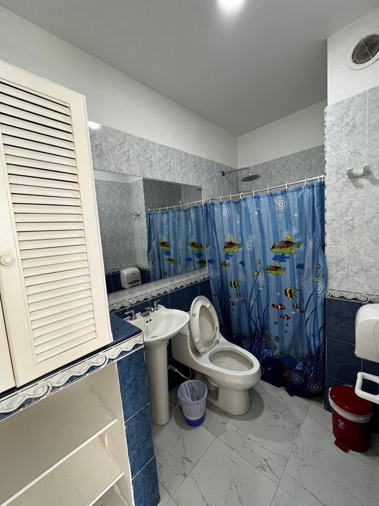 Hotel Zamba Хирардот Екстериор снимка