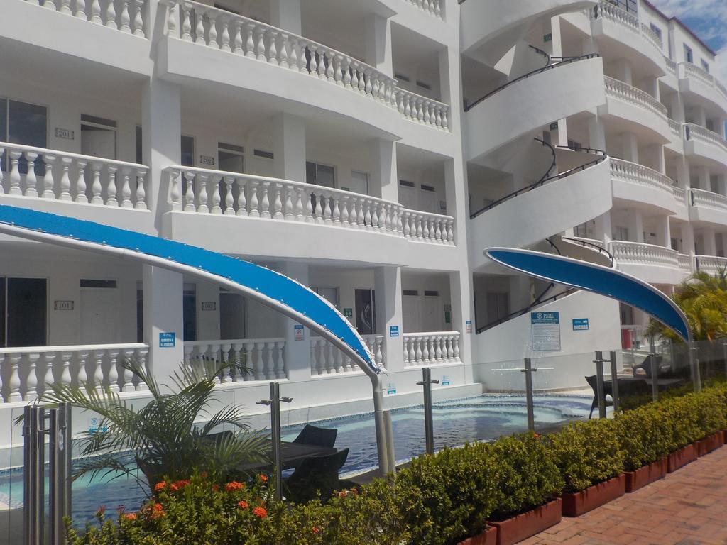 Hotel Zamba Хирардот Екстериор снимка